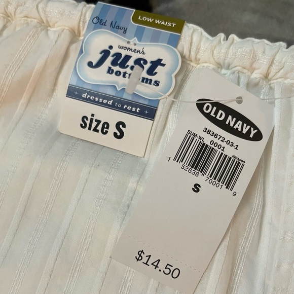 Women’s Old Navy pajama set - Picture 7 of 8